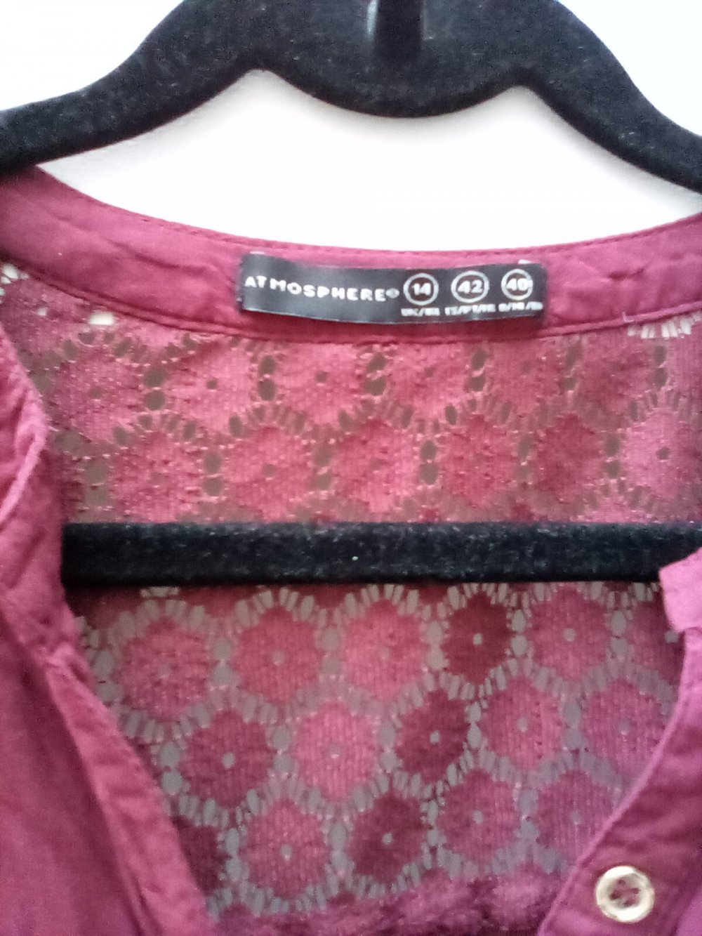 Süßes Spitzenshirt