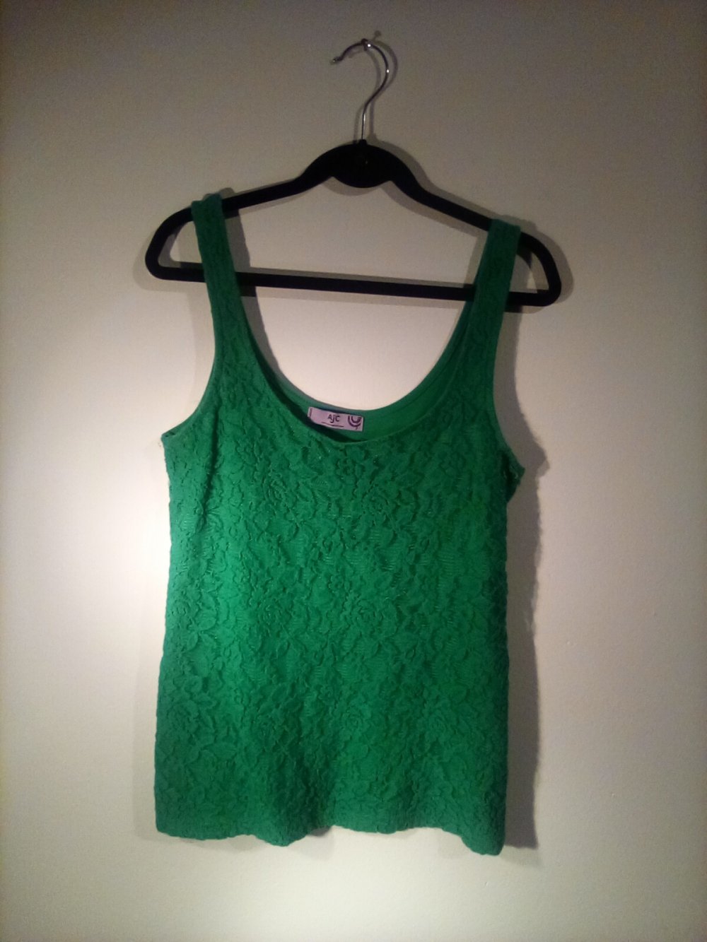 Grünes Spitzenshirt