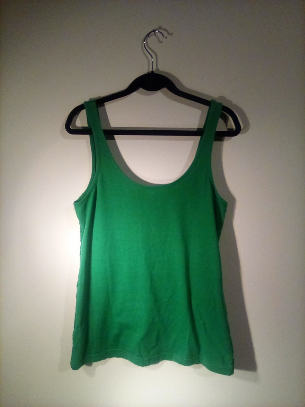 Grünes Spitzenshirt