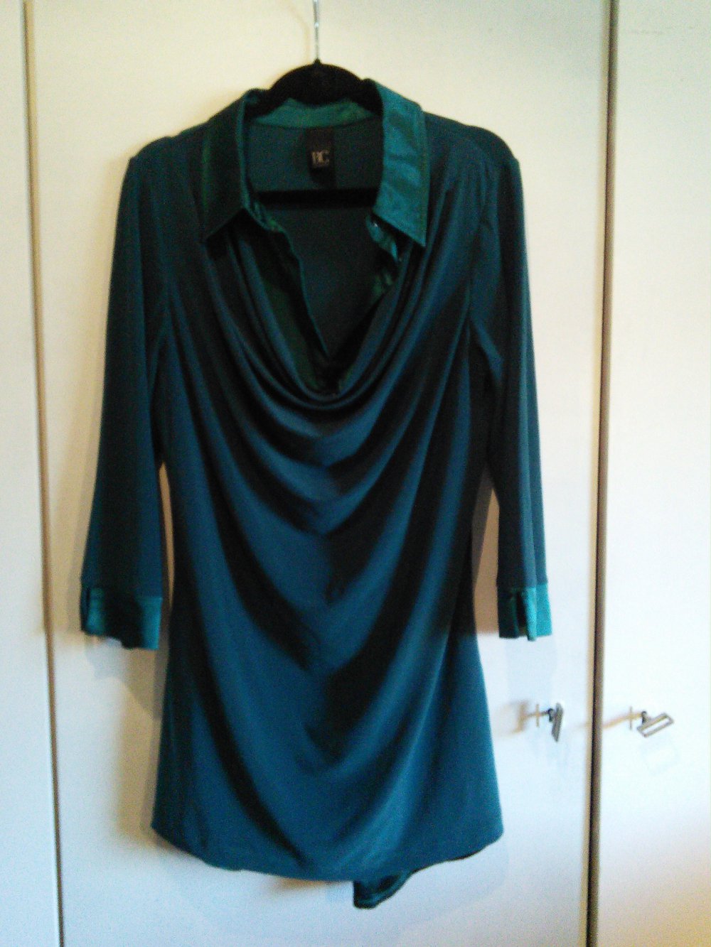 Hübsche Wasserfallbluse 