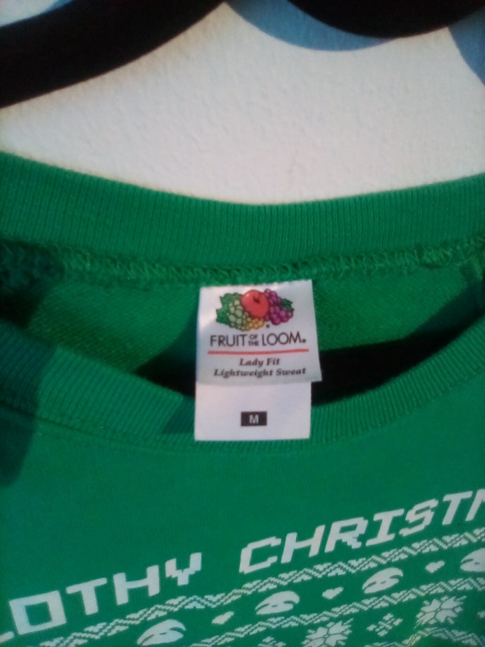 Weihnachtspullover mit Faultier