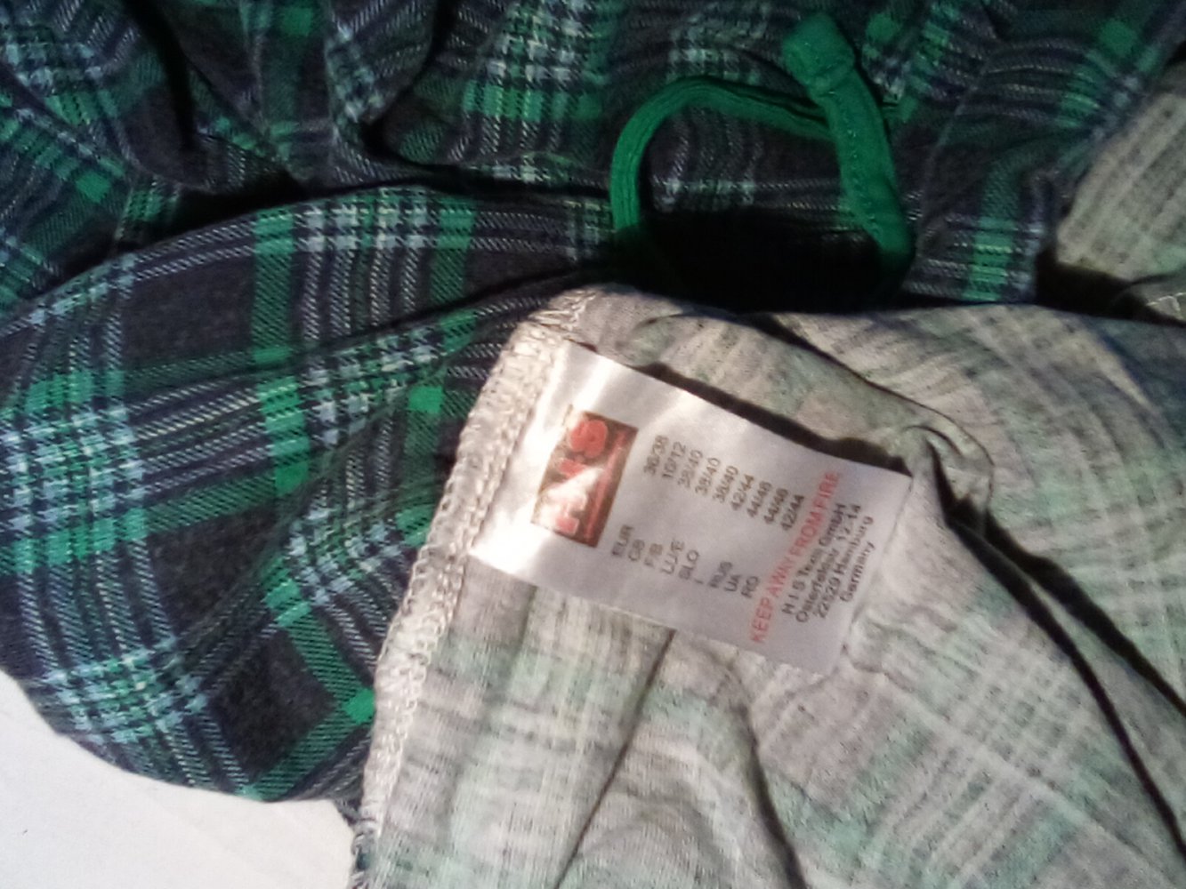 Kuschelige Schlafanzughose mit Schottenmuster
