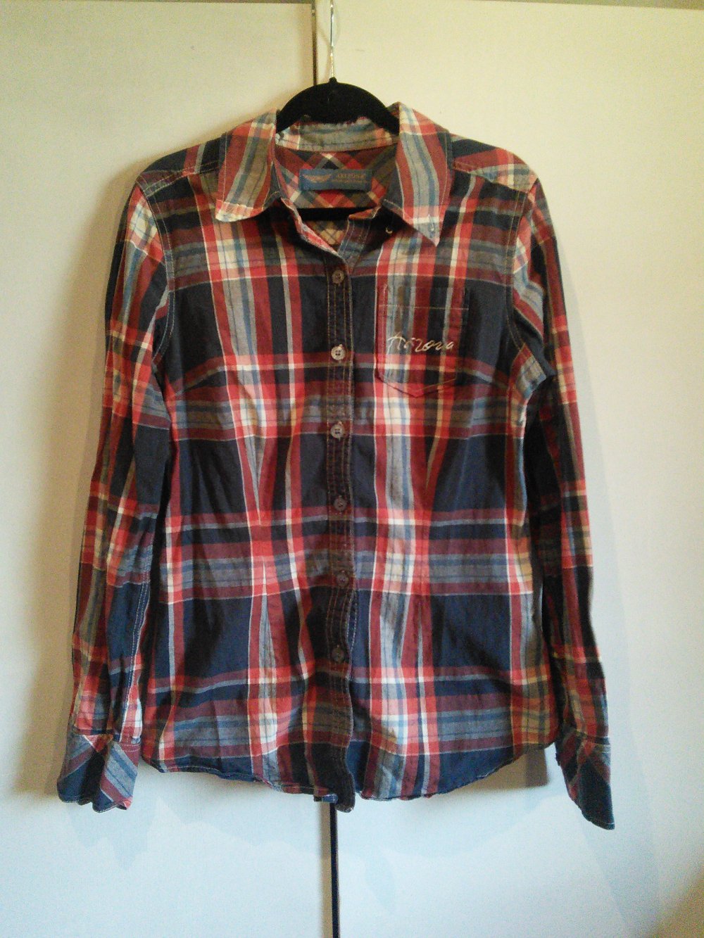 Figurbetonte Karobluse