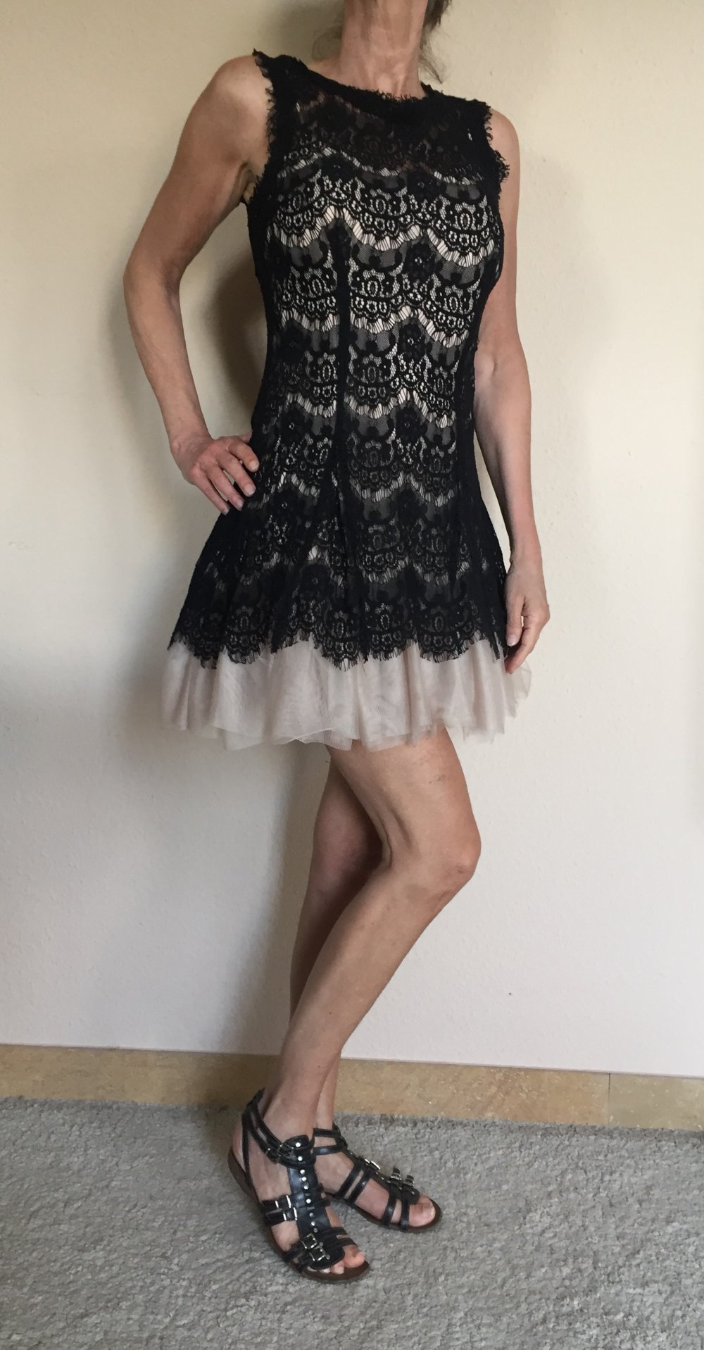 Betsy & Adam Kleid Gr.36 schwarze Spitze mit Tüll Unterrock