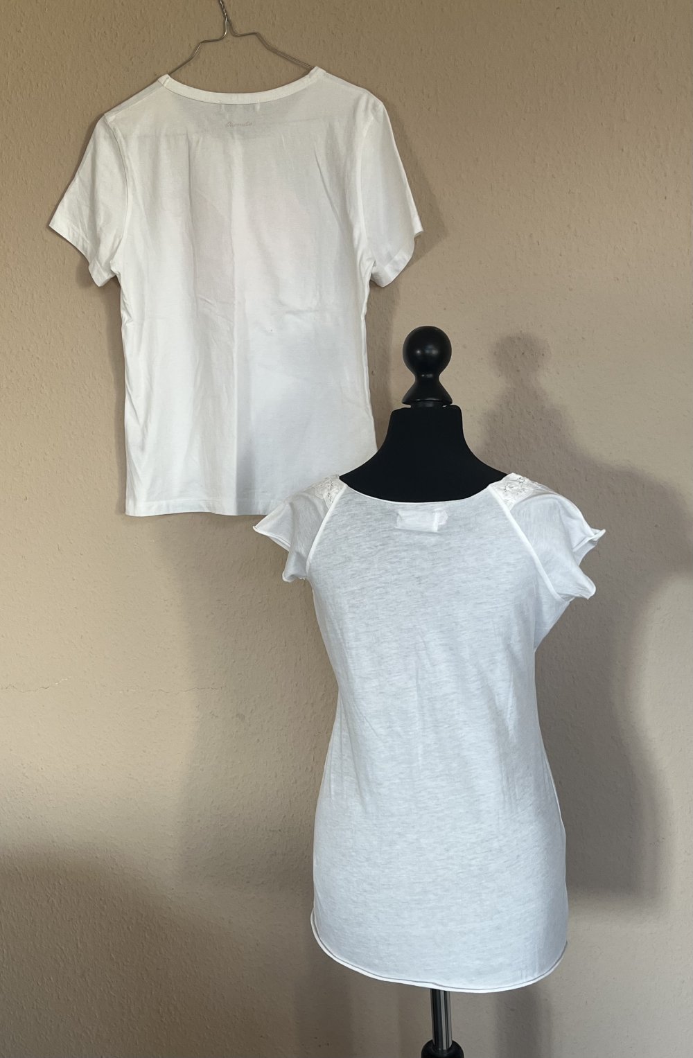 2 weiße Basic Shirts Onomato und Sweeties Gr.S