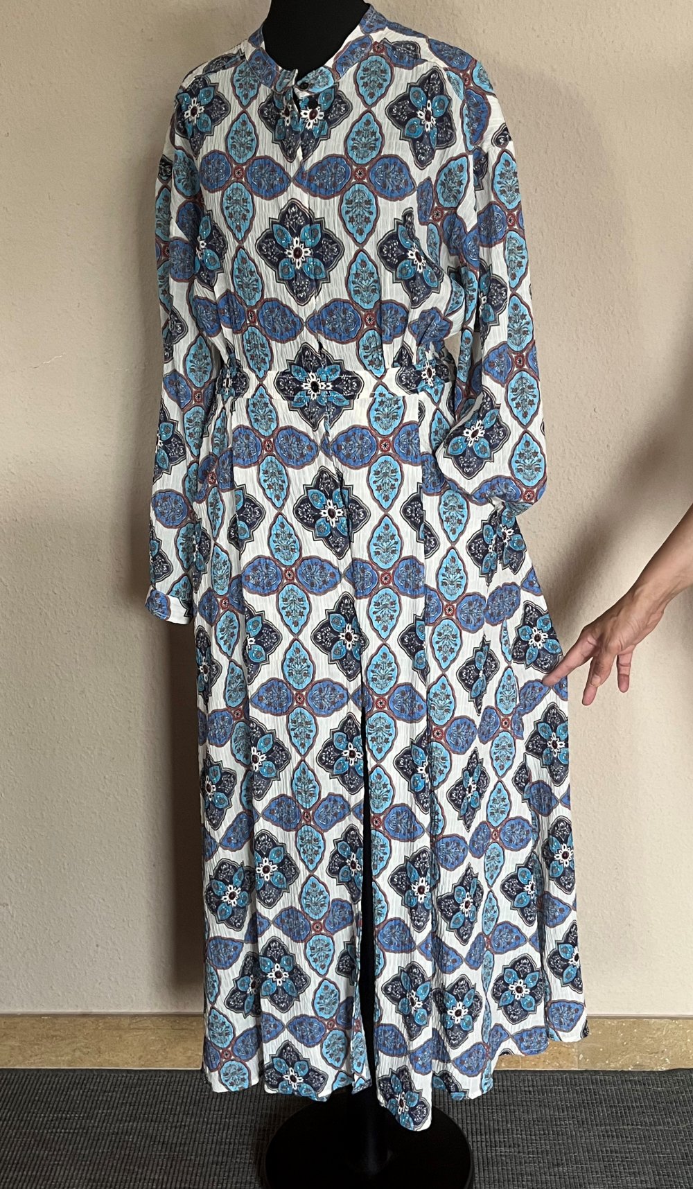 Claudie Pierlot Midi / Maxikleid Gr.M mit Schlitzen mittig gerafft