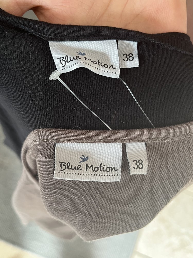 2 Blue Motion Kleider Gr.L schwarz und taupe in Wickel Optik