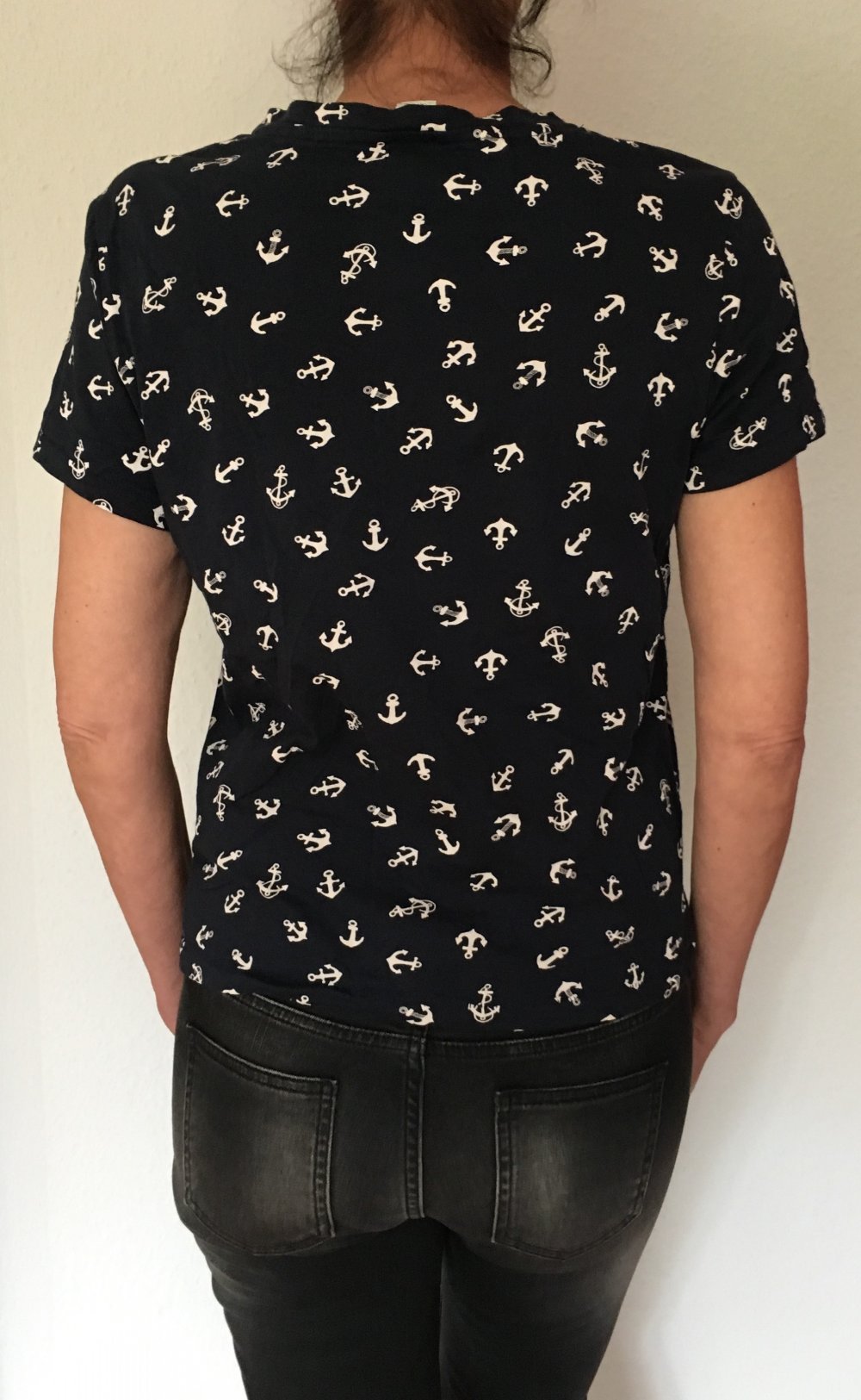 Monki T-Shirt Gr.S dunkelblau mit weißen Ankern wie Neu