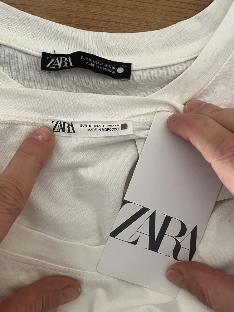 2 Zara Sommer Shirts weiß mit Volants und Puff Ärmel Gr.S Top Zustand