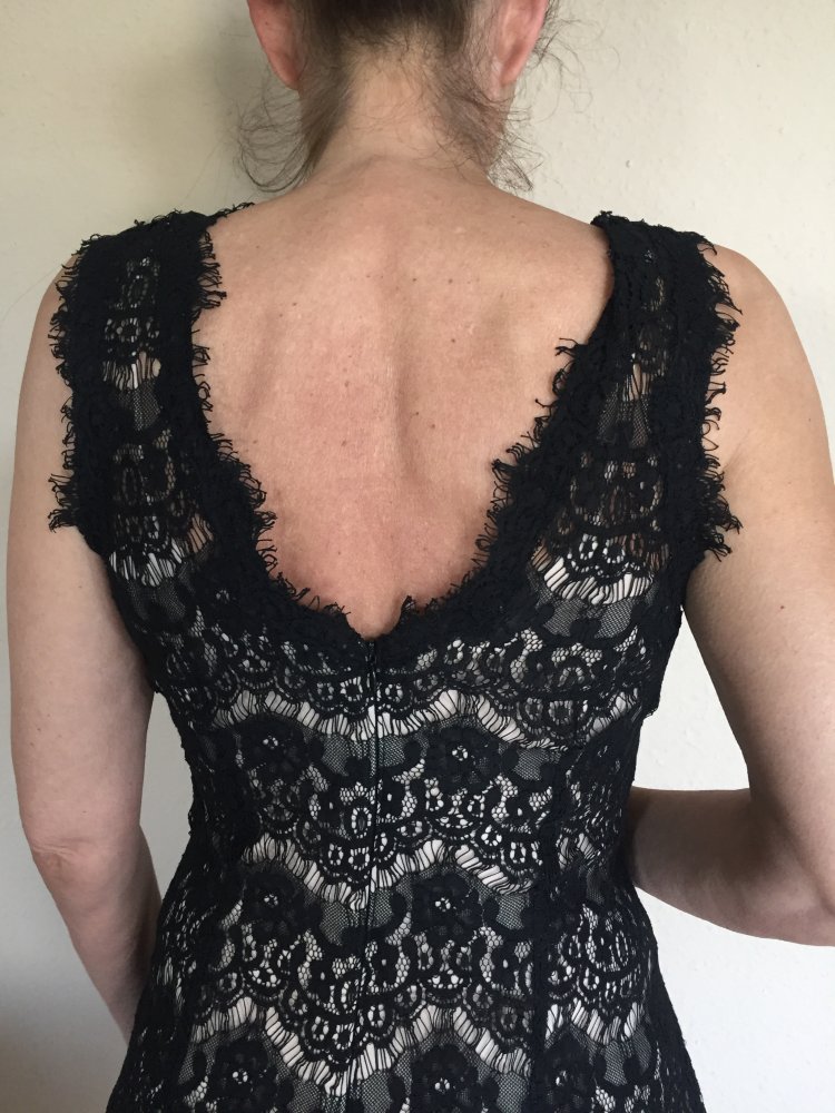 Betsy & Adam Kleid Gr.36 schwarze Spitze mit Tüll Unterrock