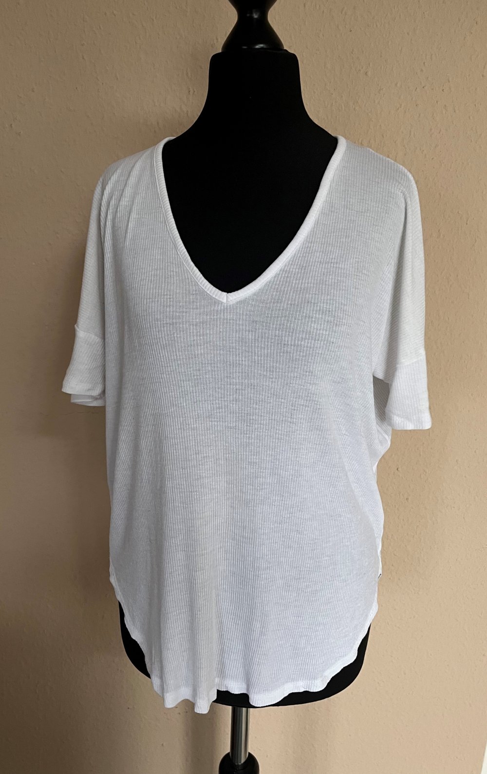 Asos Feinripp Oversized Shirt Gr.36/38 weiß mit tiefem Ausschnitt