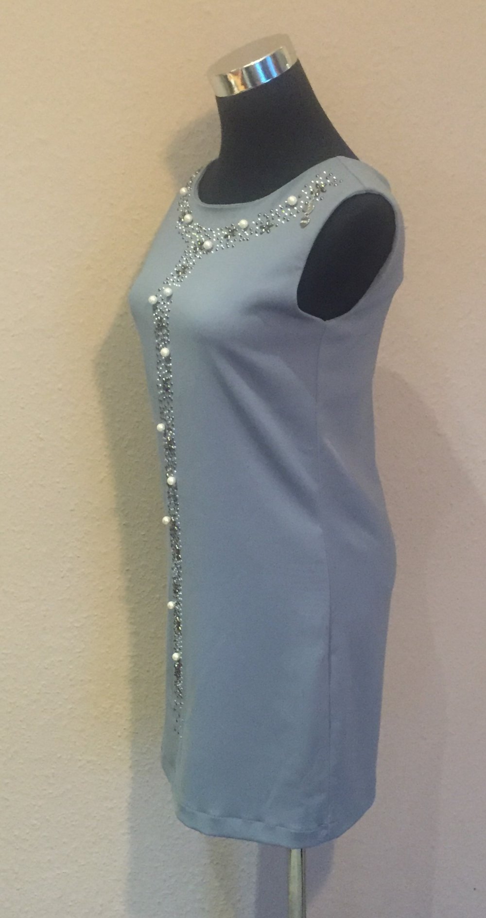 Denny Rose Cocktail Etui Kleid Gr.36 reich bestickt mit Perlen