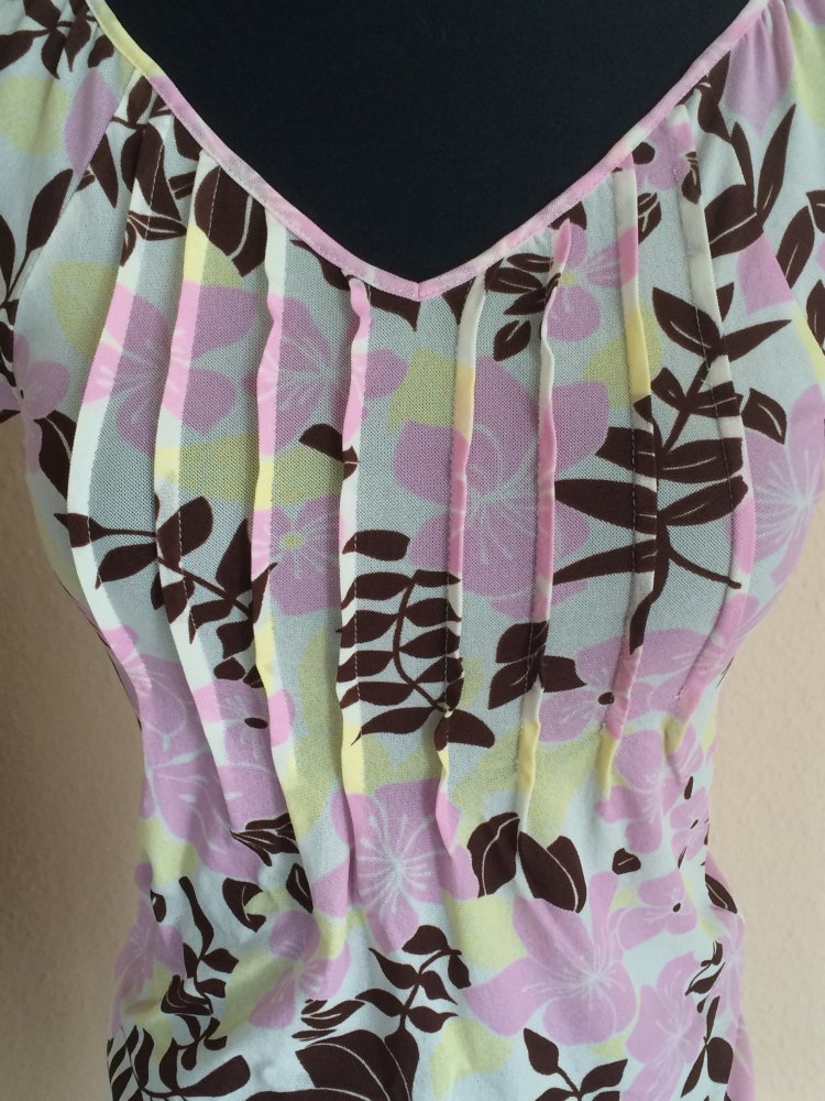 Net Urban Mesh Blumenkleid Pastell Farben Gr. S/XS