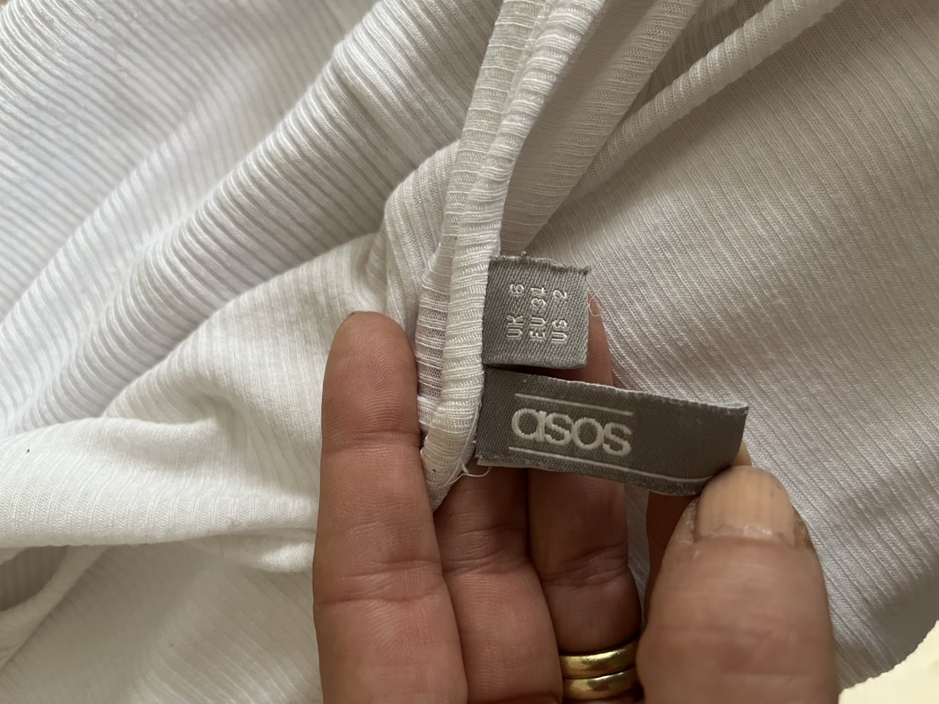 Asos Feinripp Oversized Shirt Gr.36/38 weiß mit tiefem Ausschnitt