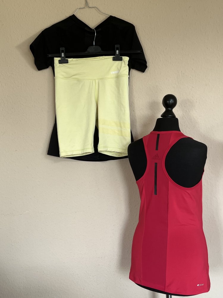 3 Climacool Sport Active Wear Teile 2 Tops und 1 Shorts Gr.S/M, ein T-Shirt, ein Tank Top und eine Radlerhose