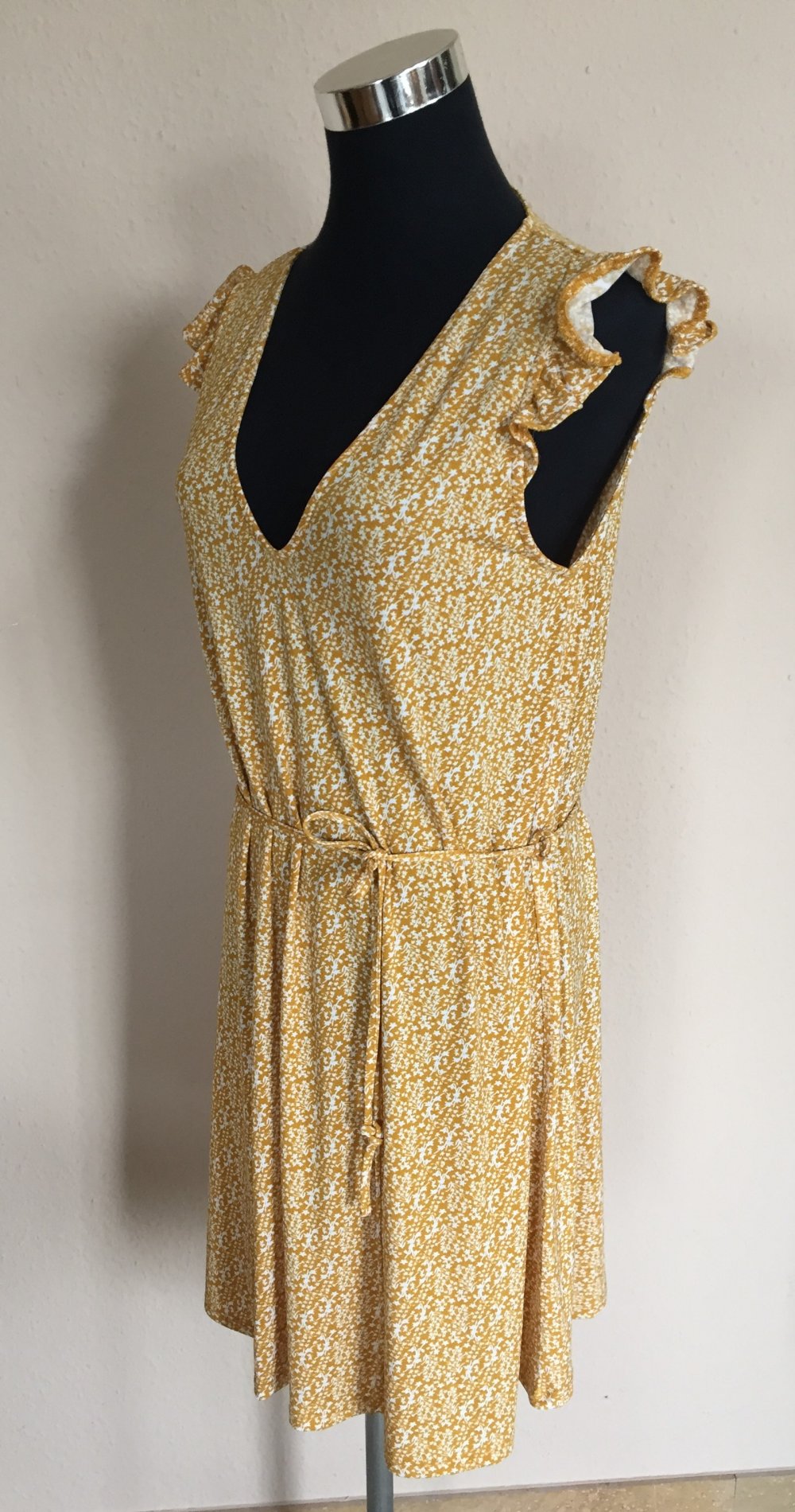 Mango Blümchem Kleid Gr.S/M mit Gürtel Curryfarben geblümt