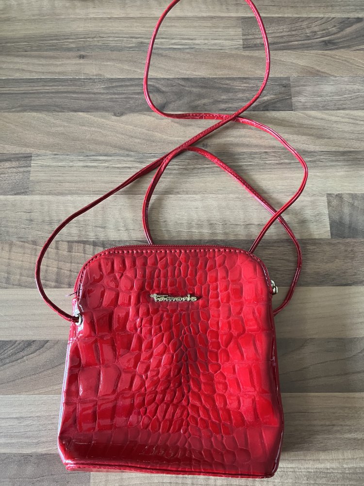 Tamaris Lack Ledertasche mit Kroko Print Prägung rot