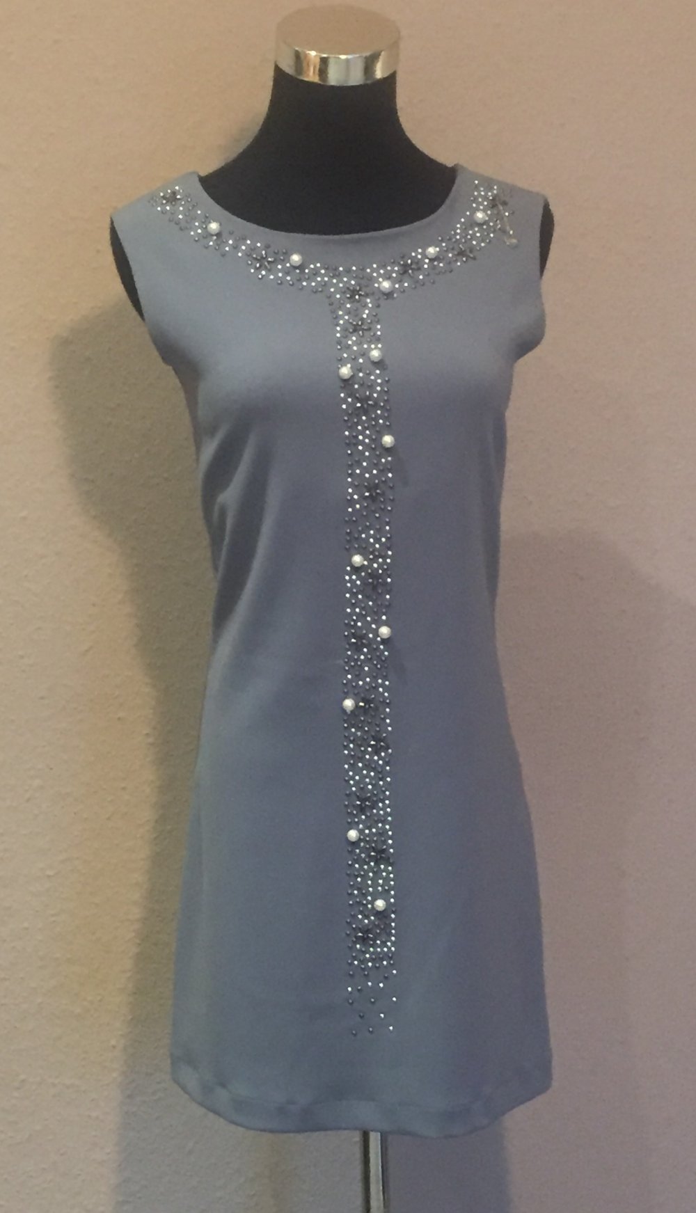 Denny Rose Cocktail Etui Kleid Gr.36 reich bestickt mit Perlen