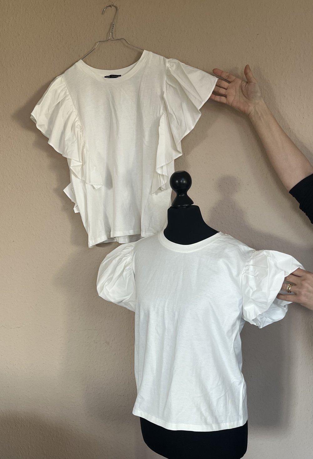2 Zara Sommer Shirts weiß mit Volants und Puff Ärmel Gr.S Top Zustand