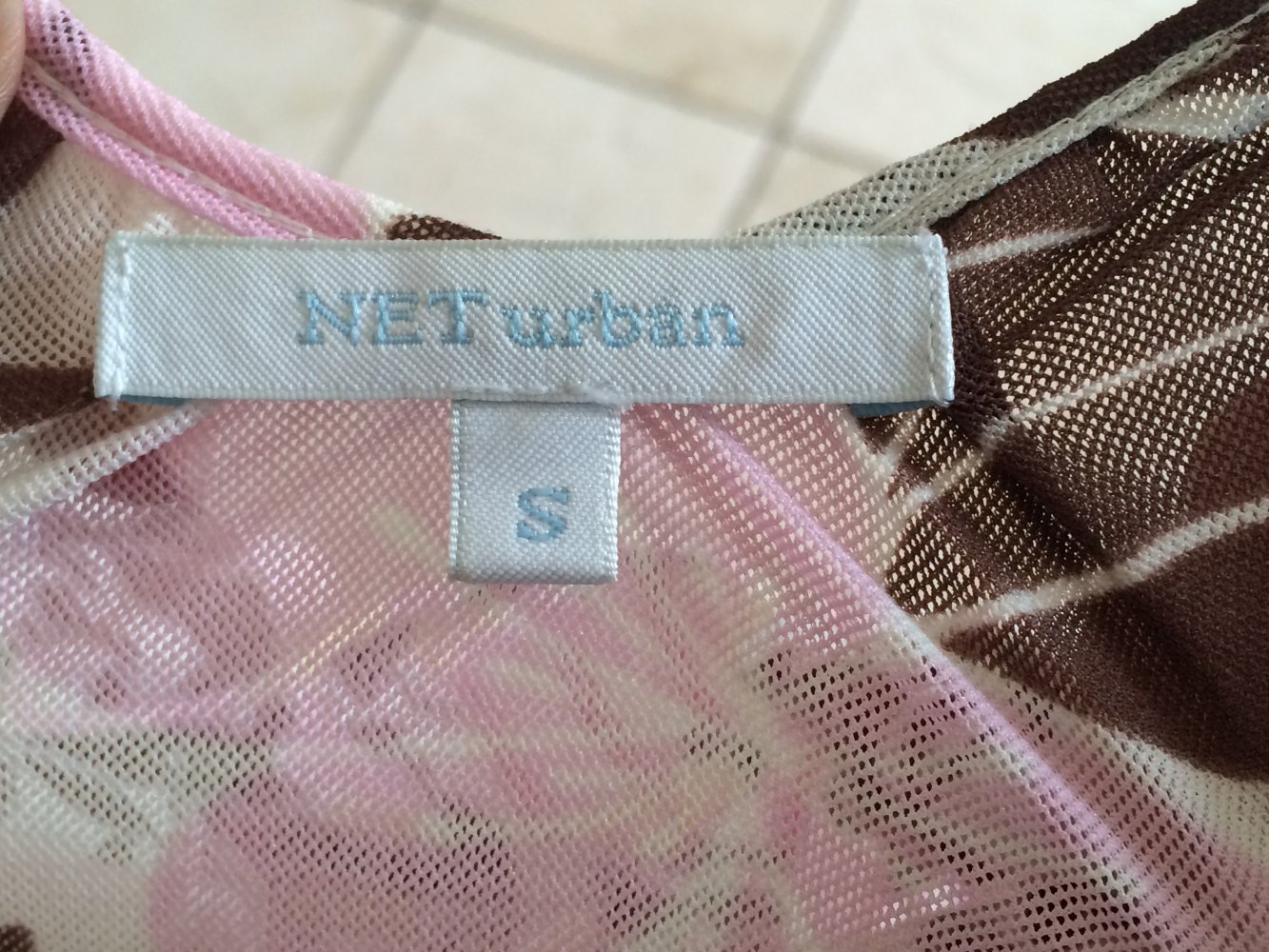 Net Urban Mesh Blumenkleid Pastell Farben Gr. S/XS