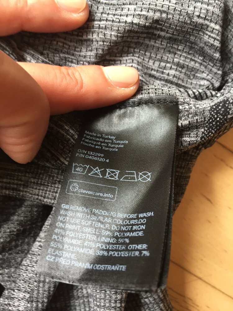 H&M Sport Top mit eingenähtem BH Gr.S Feinripp grau