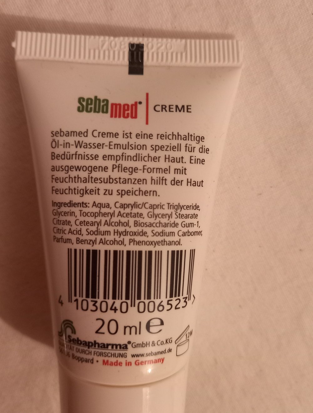 Eine Körper Creme von Seba med