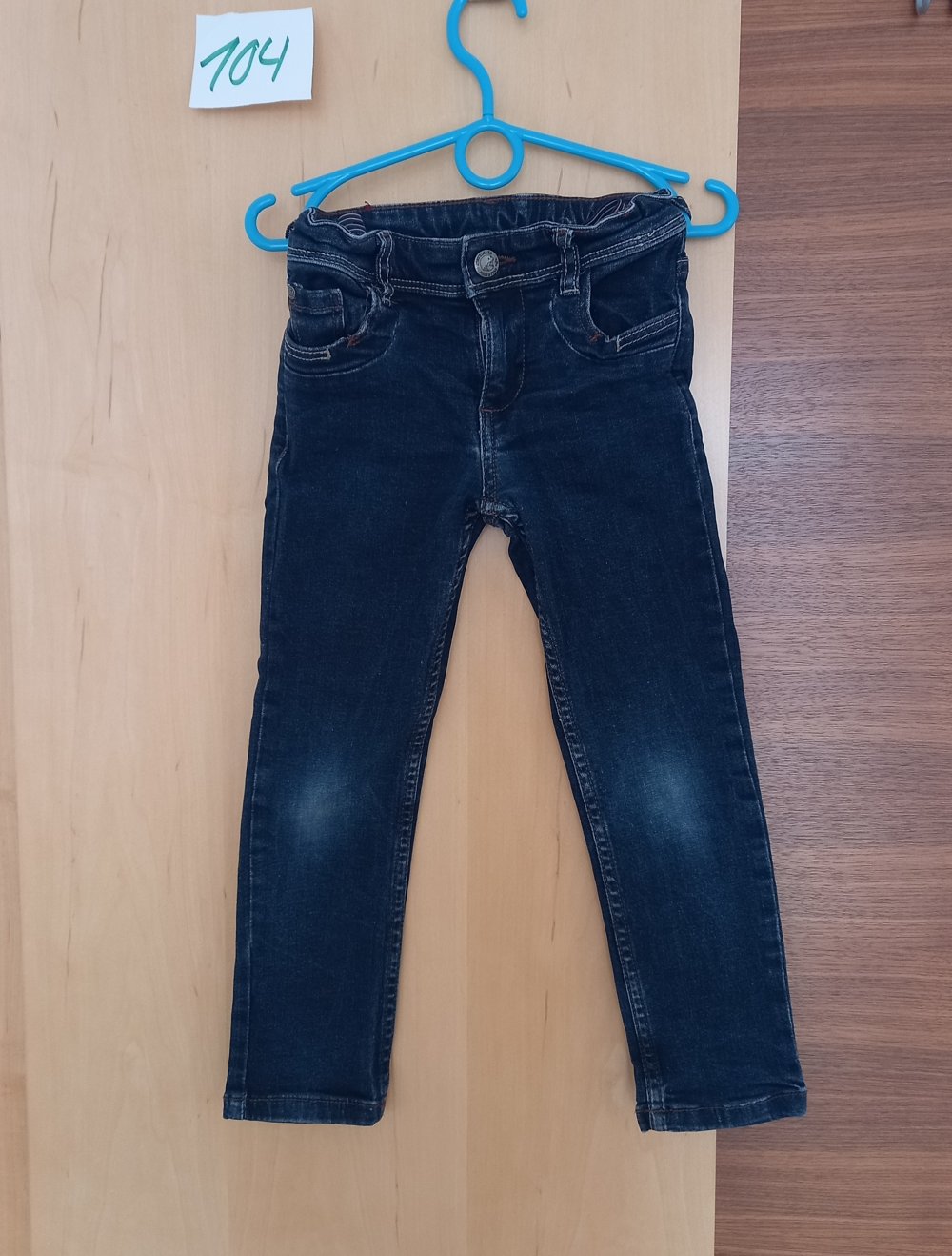 Jeans Gr. 104