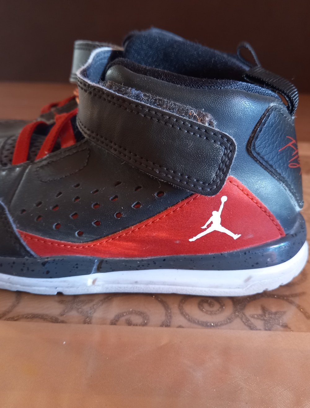 Jordan Turnschuhe Gr. 26