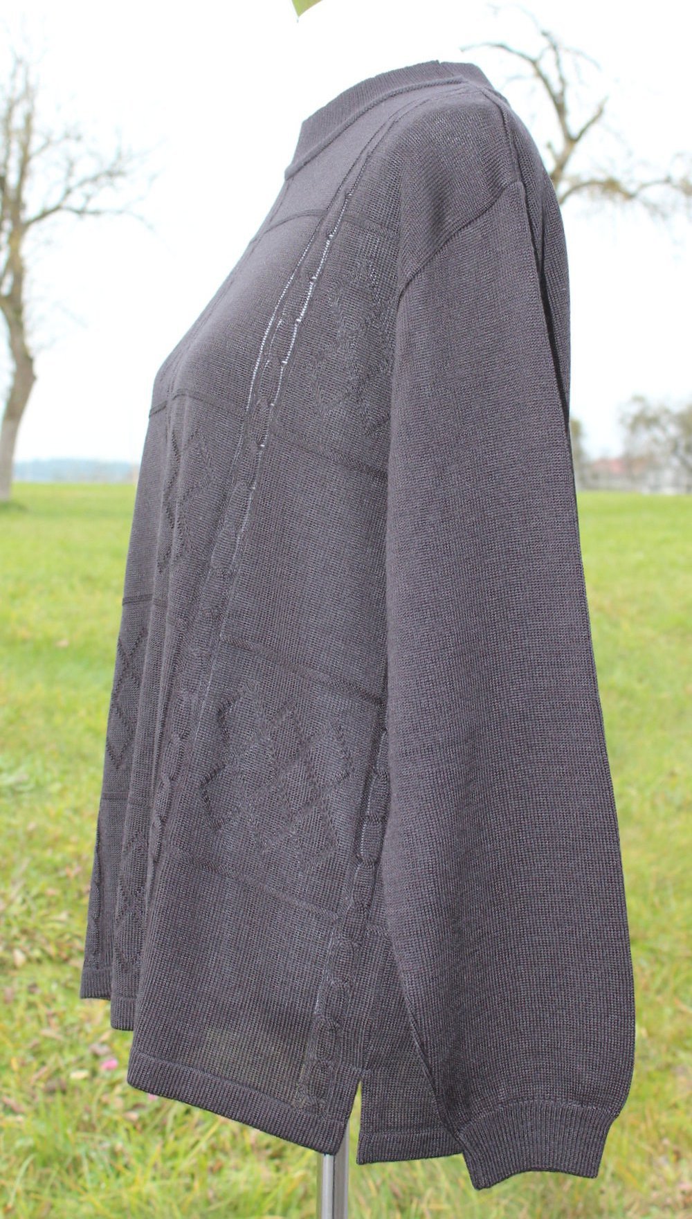 schwarzer True Vintage Oversized Pullover mit Stehkragen und gestricktem Muster