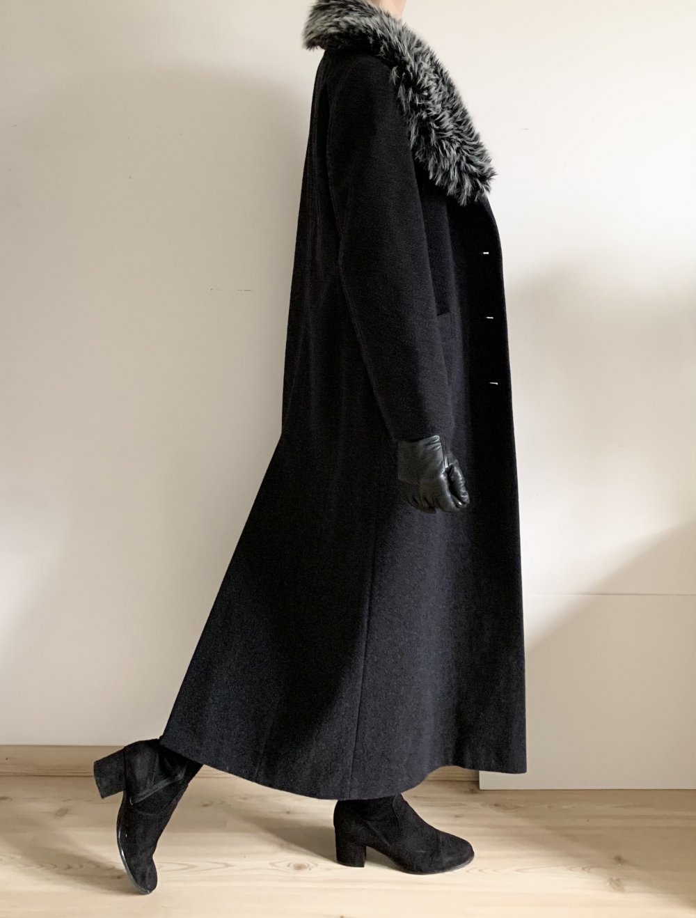 bezaubernder langer exklusiverVintage Retro y2k schwarz grauer Wollmantel mit Webpelzkragen