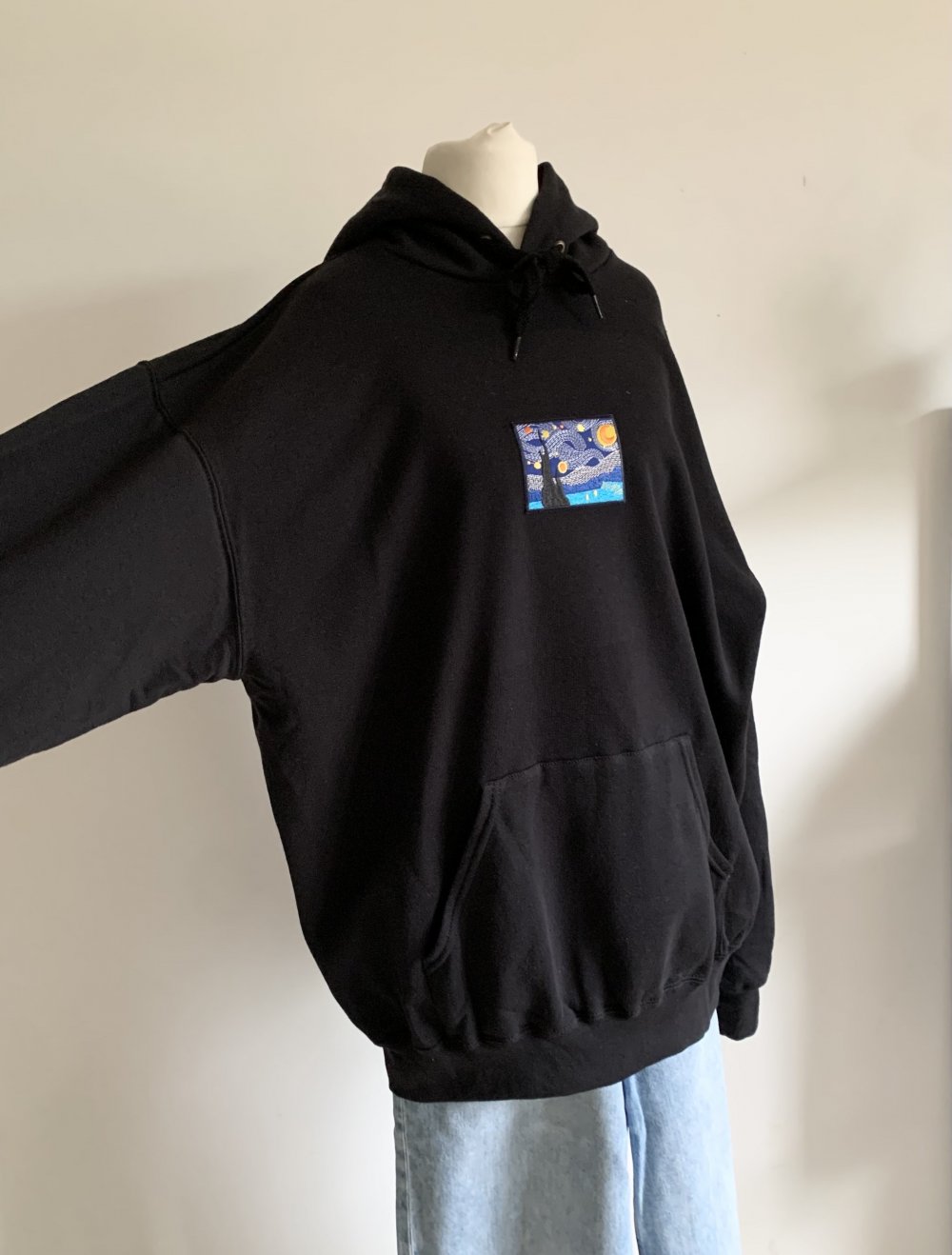 schwarzer Hoodie oversized Van Gogh Sternennacht Stickerei unisex
