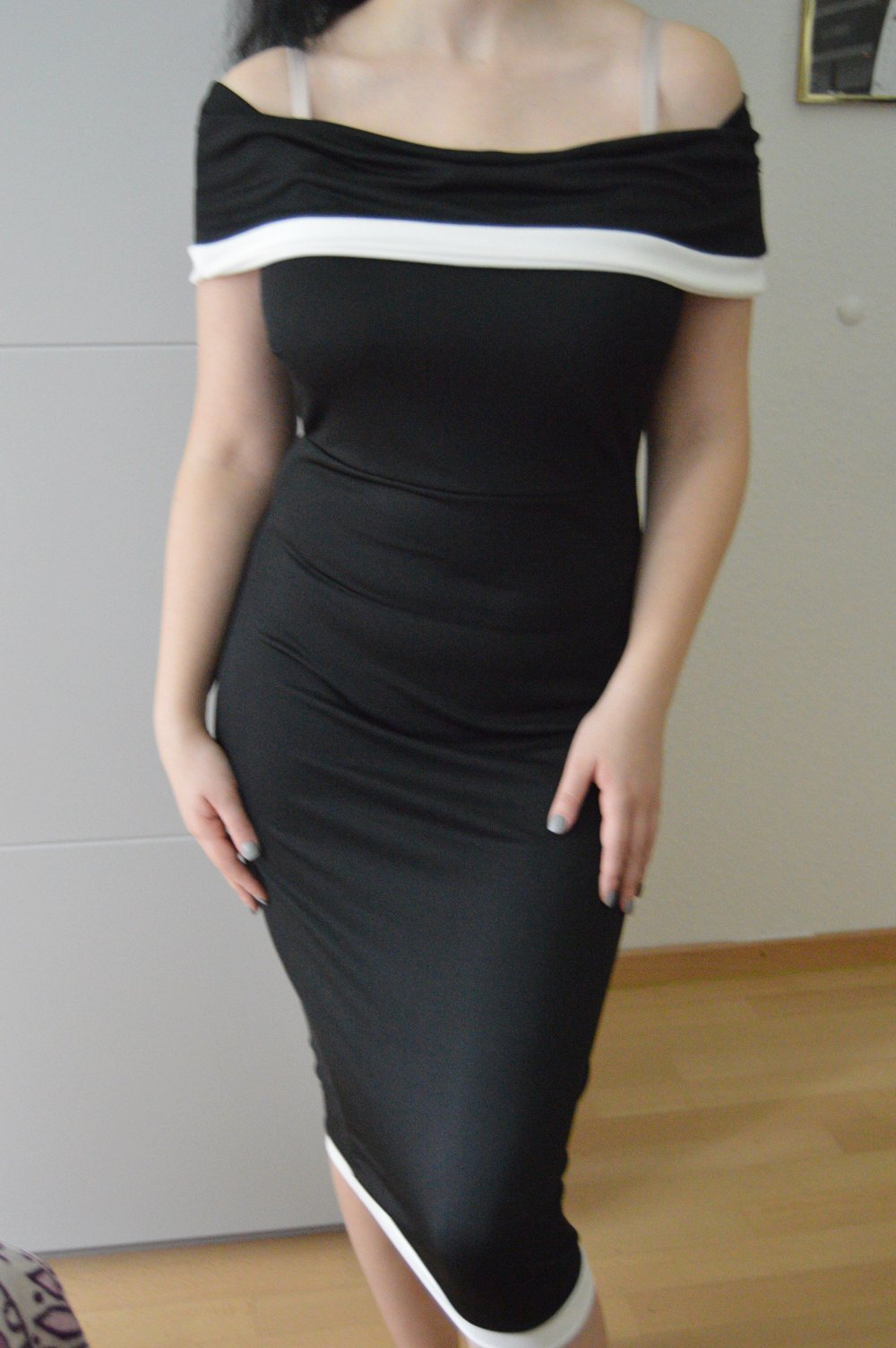 Contrast Off Shoulder Midi Kleid gr.40