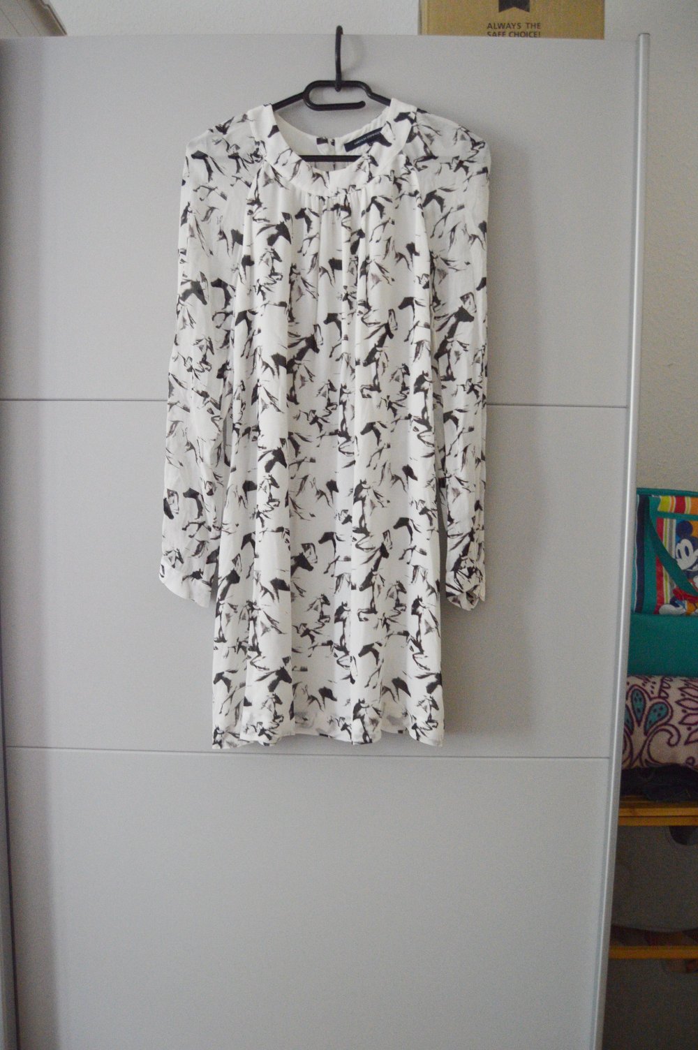 French Connection Kleid gr.40 Pferde Muster