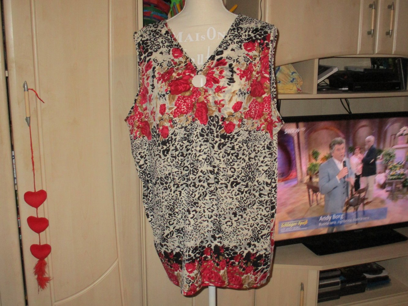 neu,schickes damen-t-shirt,ärmellos,54/56,elastisch,bunt gemustert,okay