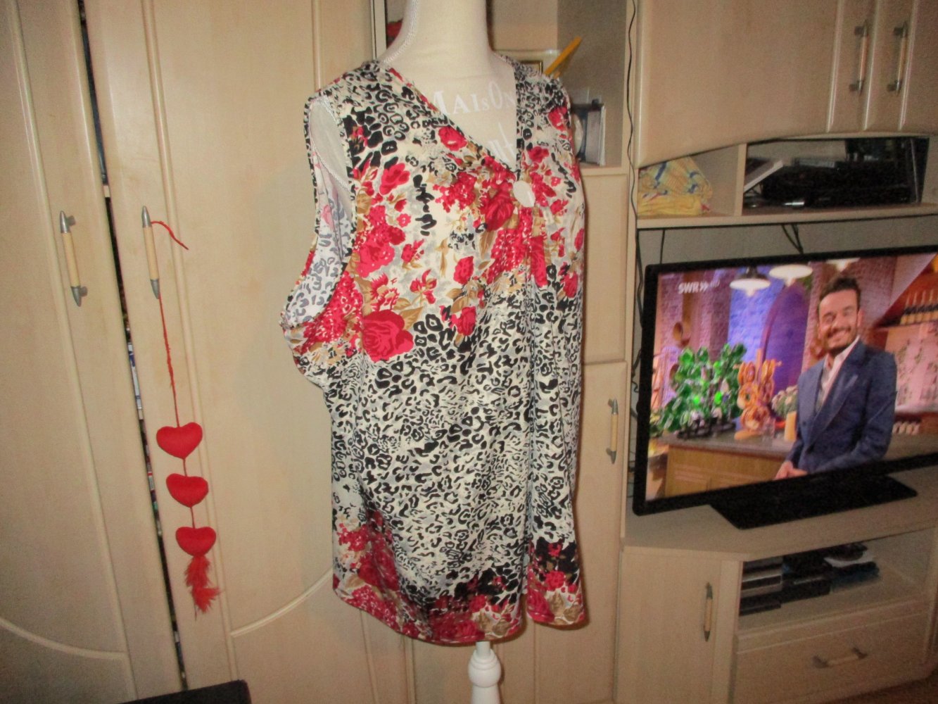 neu,schickes damen-t-shirt,ärmellos,54/56,elastisch,bunt gemustert,okay