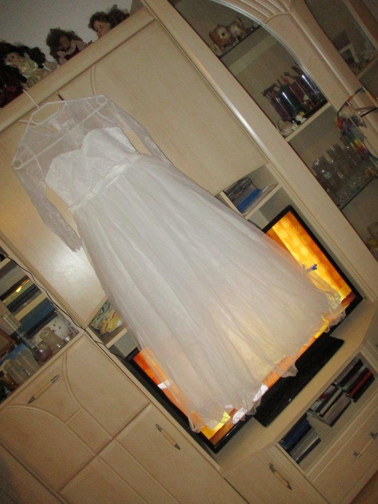 traumhaftes festkleid,hochzeit,komunion.neu,weiss,tüll,spitze