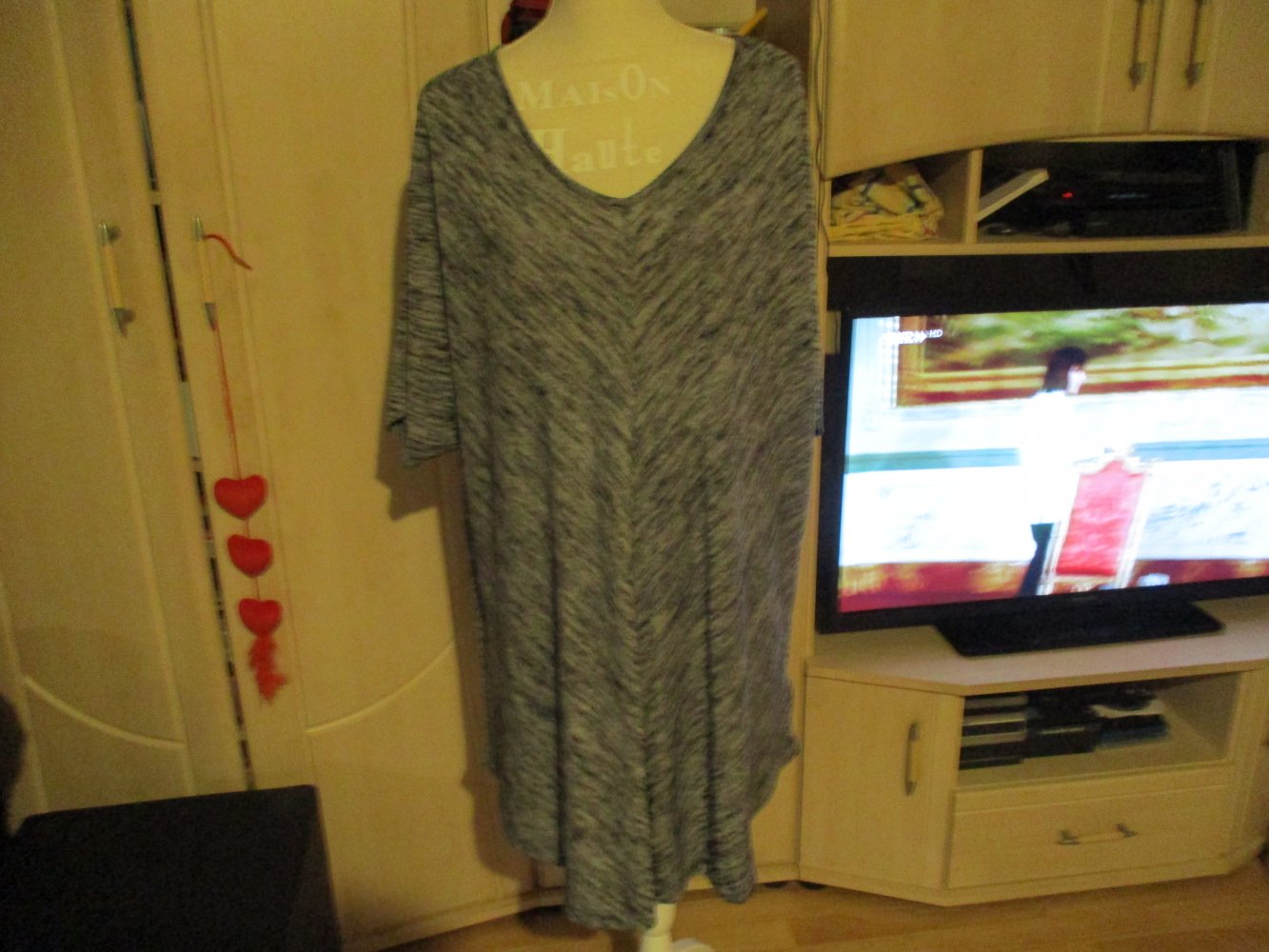 neuwertiges graues kleid,leichte streifen,grösse 54,maxi blue