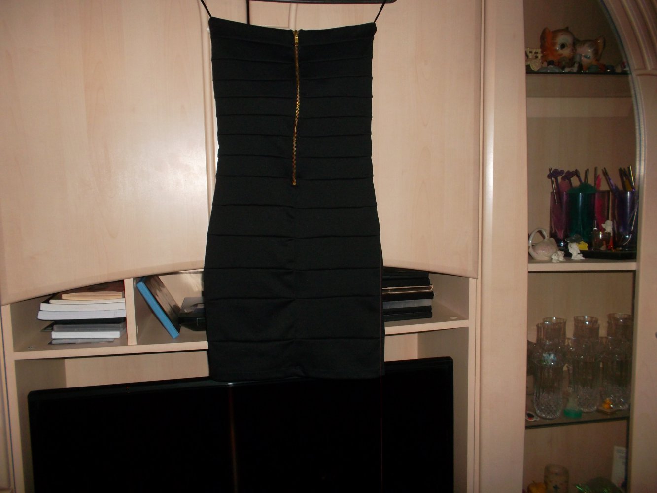 neues schwarzes kleid,grösse 32
