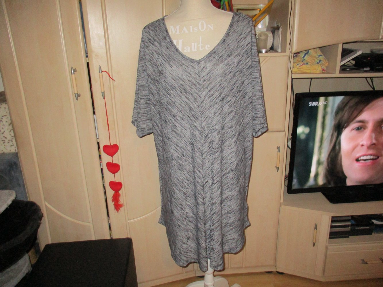 neuwertiges graues kleid,leichte streifen,grösse 54,maxi blue