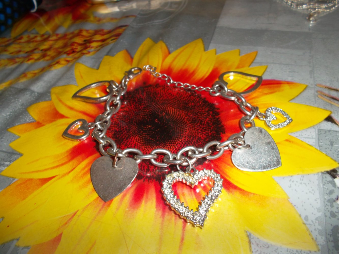 bettelarmband,arm-bzw fusskettchen,mehrere anhänger.verstellbar