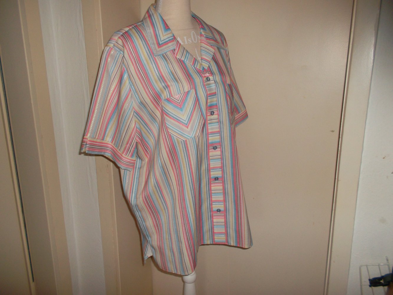 neue schicke sommerbluse,gr,xxl,kurzarm,bunte längliche streifen