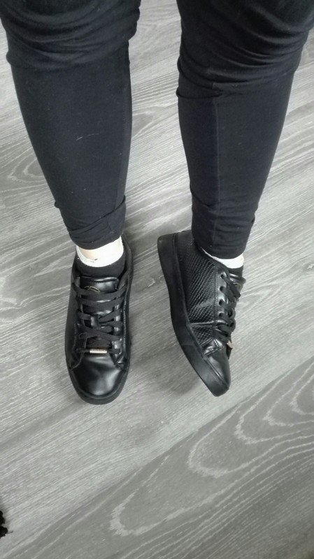 Schwarze Halbschuhe