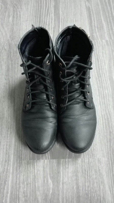 Schwarze Stiefeletten