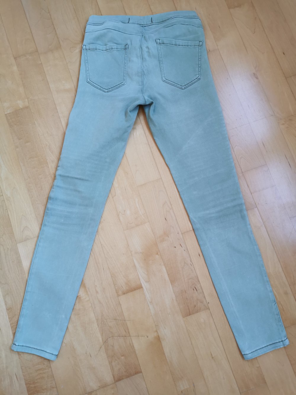Coole hellgrüne Hose in 36