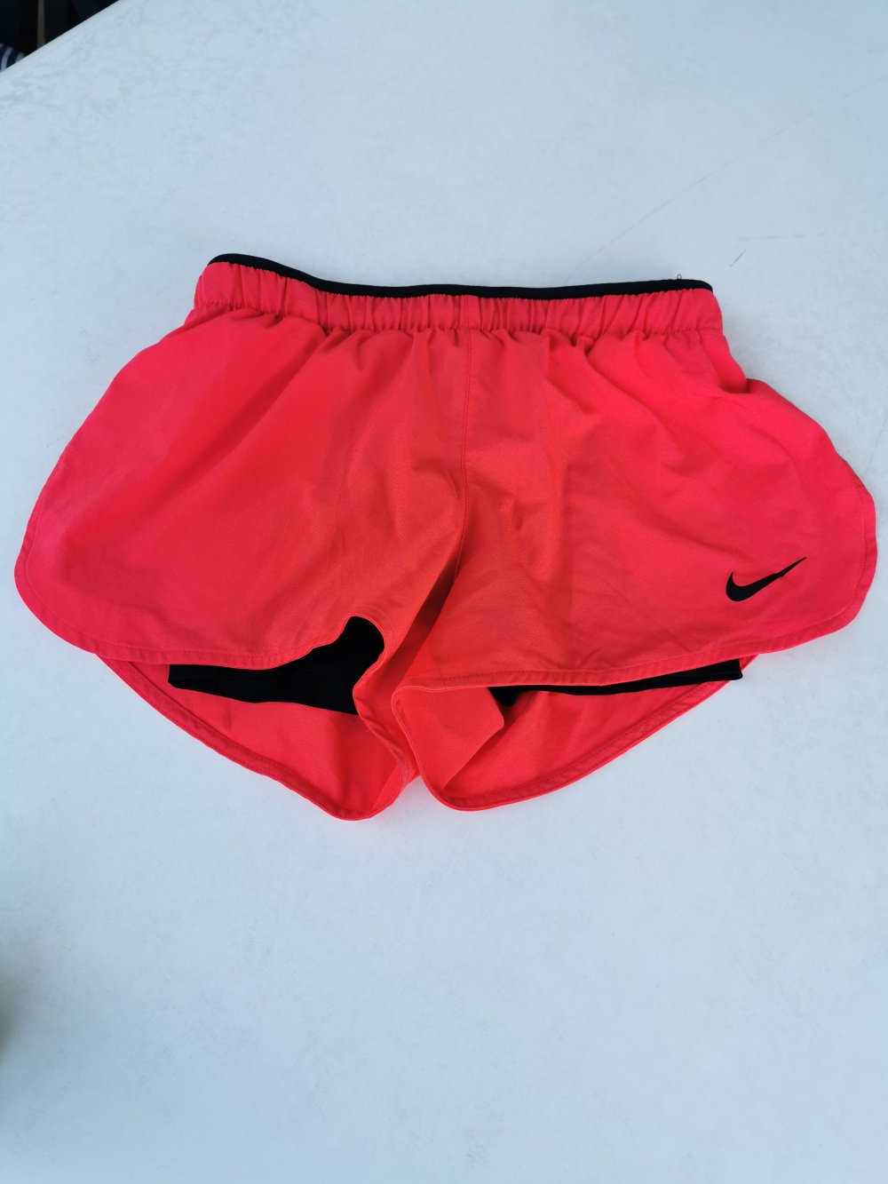 Neonorange Nike-Sporthose