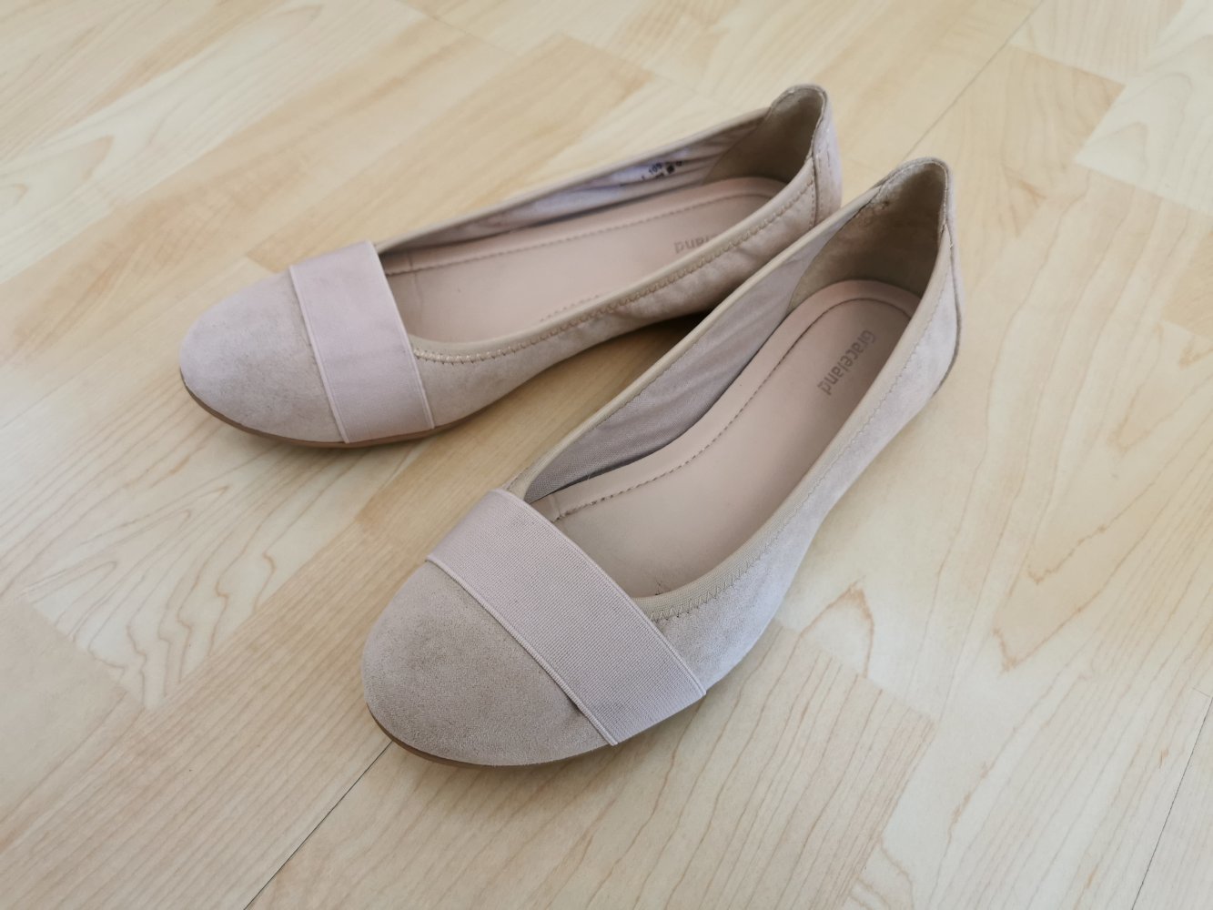 Schöne Ballerinas in Rosa