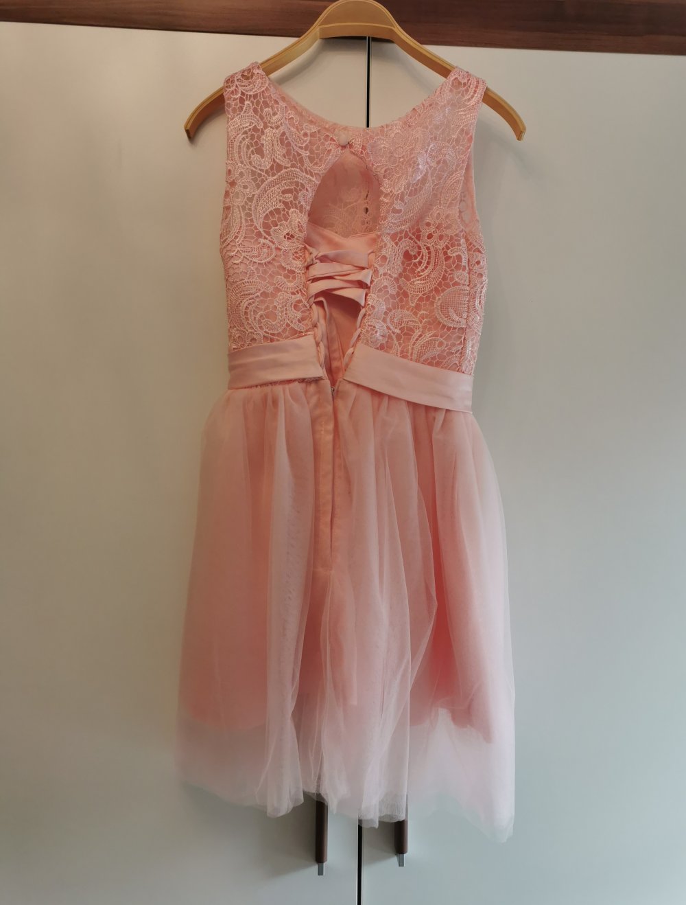 Rosanes kurzes Abendkleid