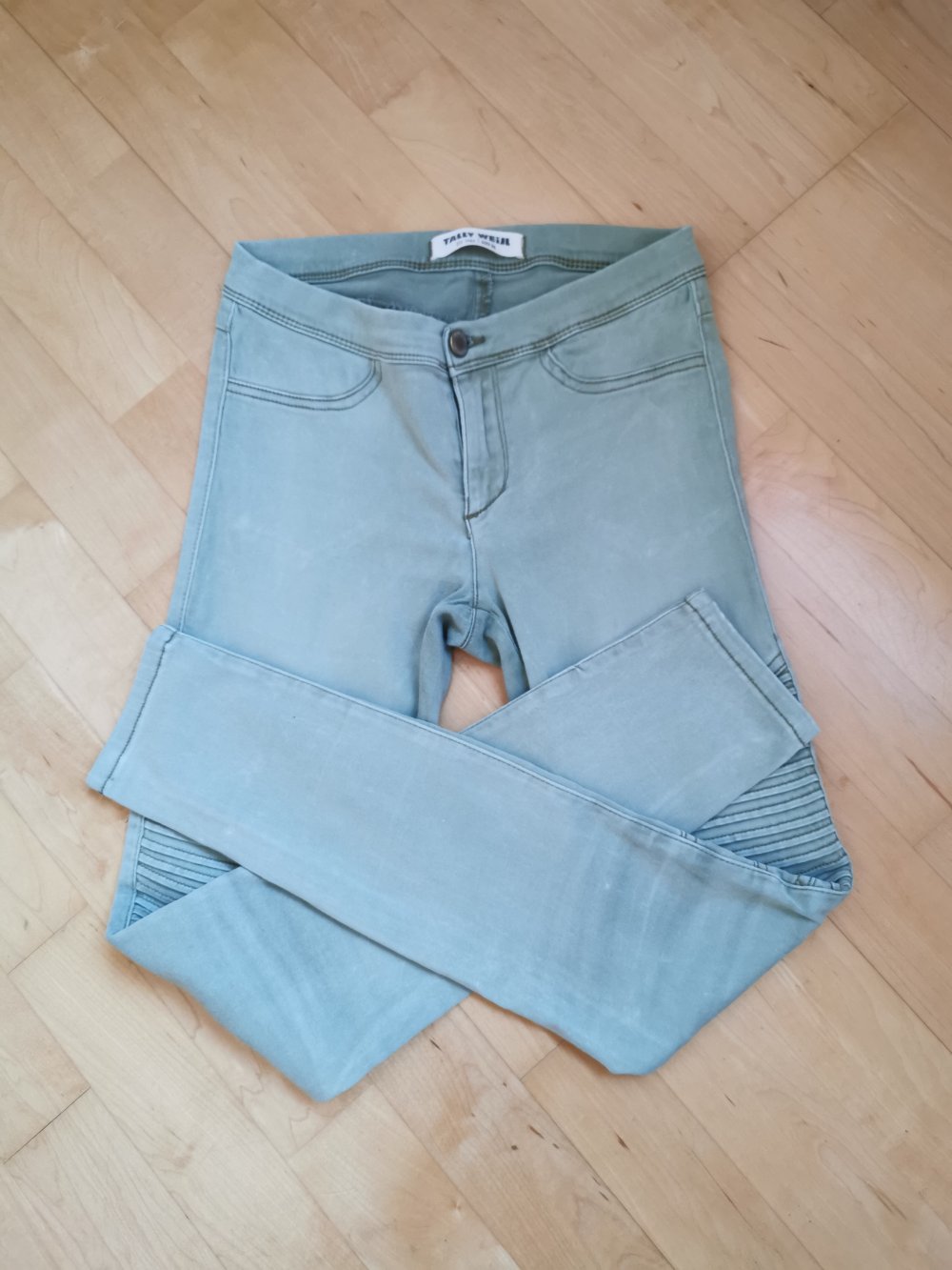 Coole hellgrüne Hose in 36