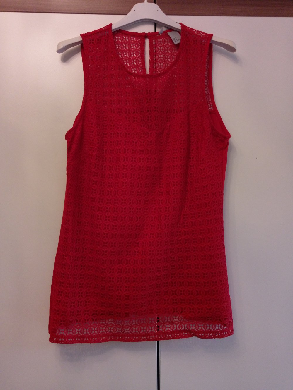 Schöne rote Spitzenbluse von H&M