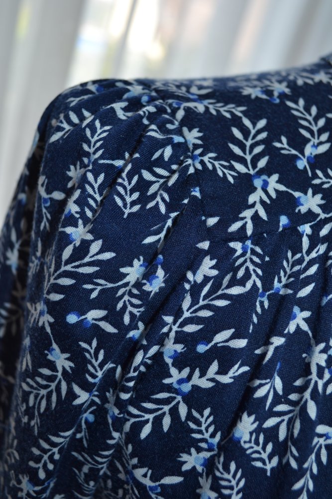 Tunika Bluse geblümt dunkelblau weiß hellblau H&M Gr. 36 3/4 Arm
